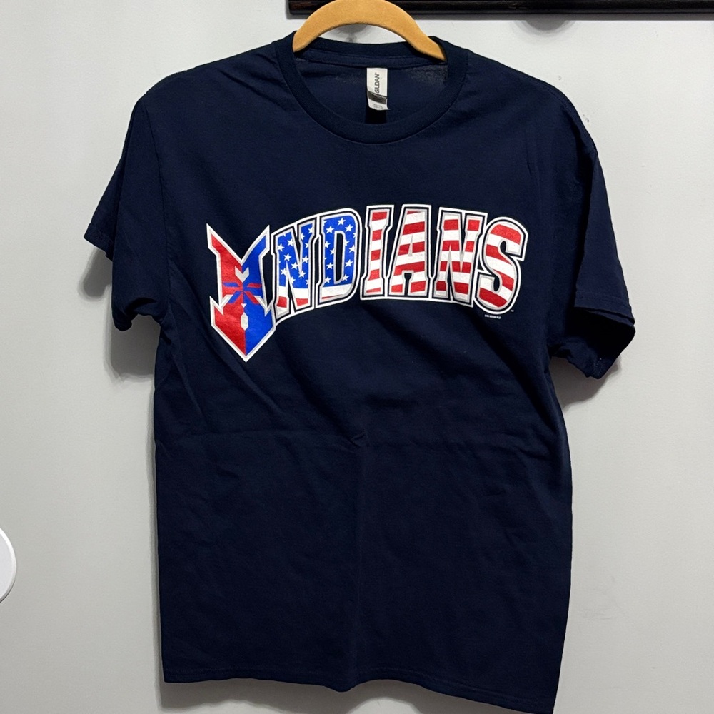 Navy Graphic T-Shirt Indians red white and blue size medium unisex